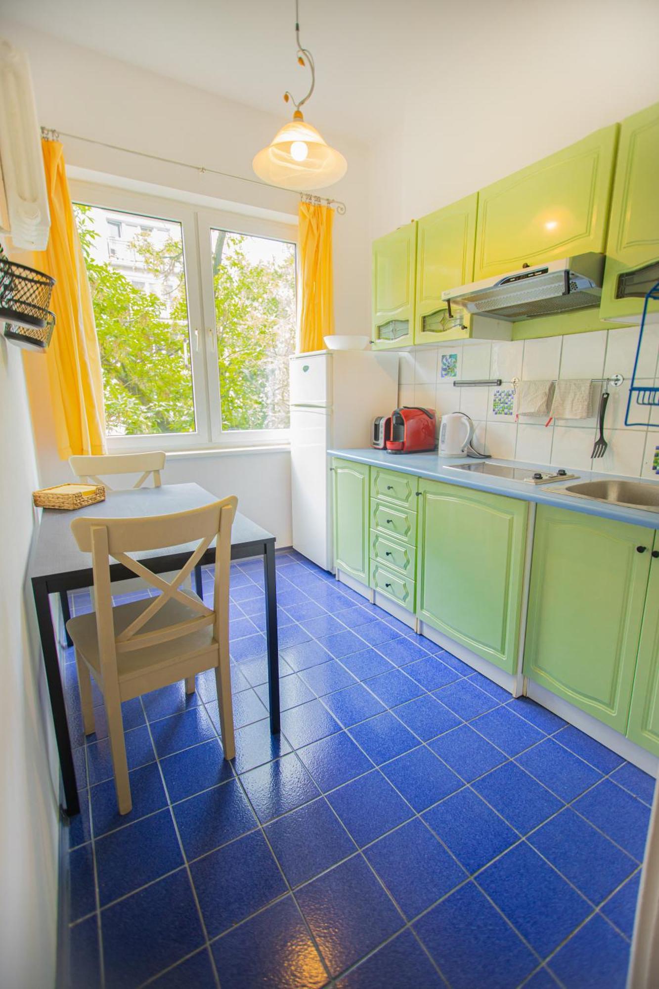 Апартаменты Hoza Str Apt. Great Location. Close To Everything. Варшава Экстерьер фото